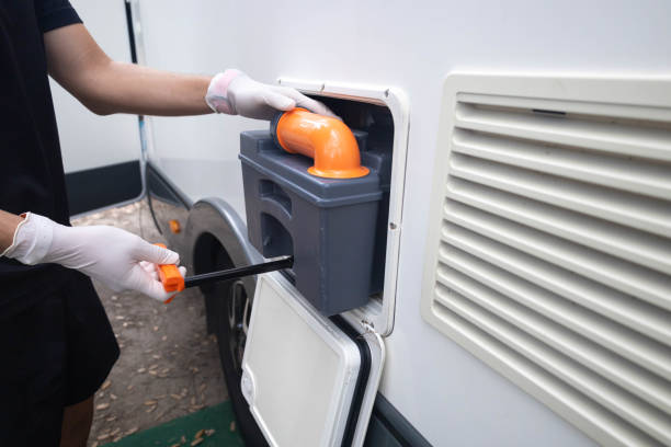 Portable Toilet Options We Offer in Leona Valley, CA